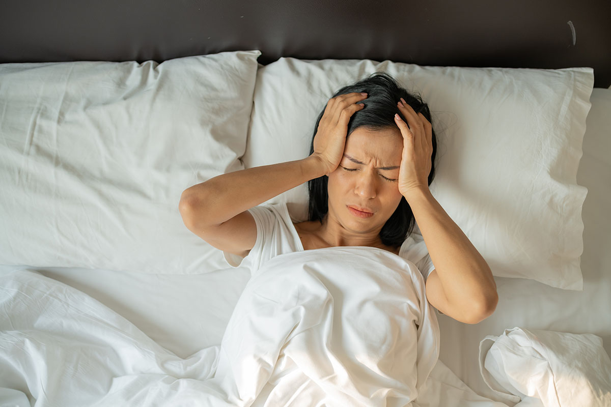 Você está visualizando atualmente Como dormir melhor na menopausa?