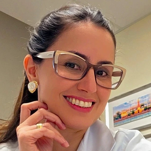 Caroline Menezes Marques Smith